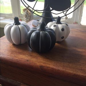 Set of 3 ceramic pumpkins
